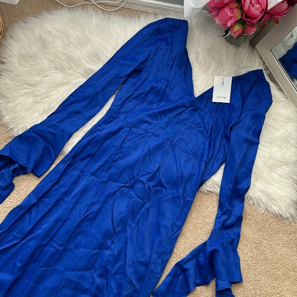 NWT ASOS Rare white line royal blue satin midi long sleeve tie cuff v neck dress - Picture 5 of 11